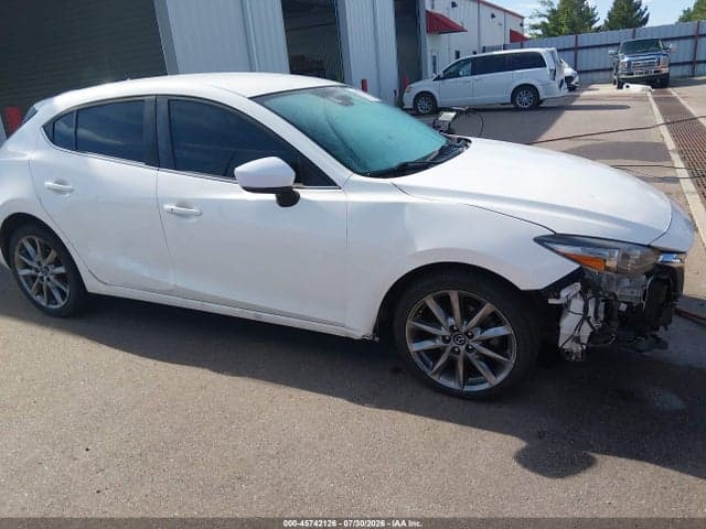 2018 MAZDA MAZDA3 TOURING - 1