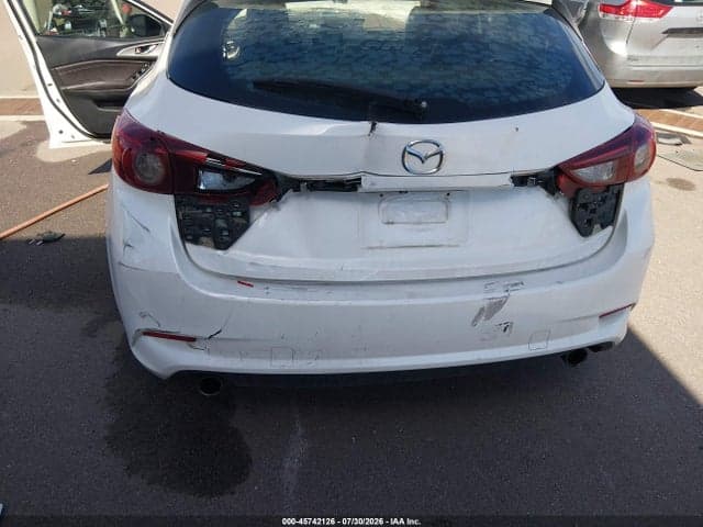 2018 MAZDA MAZDA3 TOURING 6