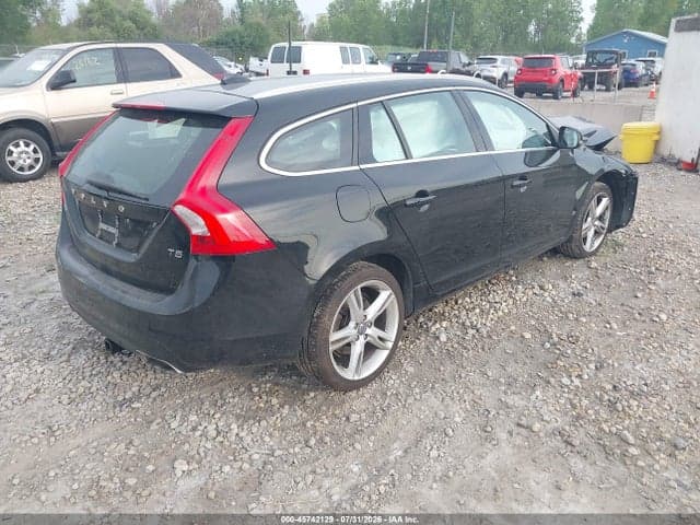 2017 VOLVO V60 T5 PREMIER 4