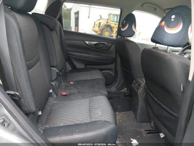 2019 NISSAN ROGUE S 8