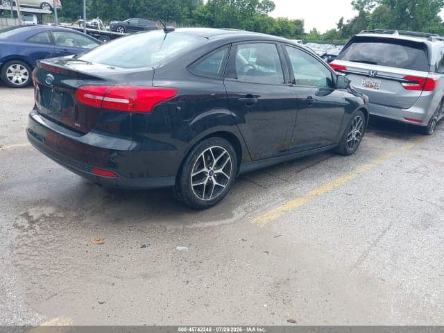 2017 FORD FOCUS SEL 4
