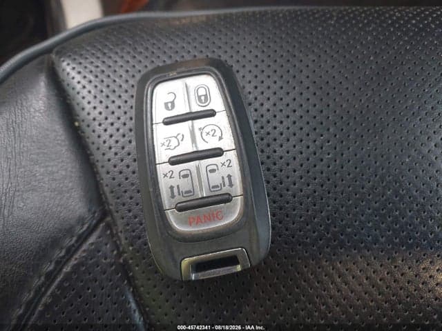 2018 CHRYSLER PACIFICA LIMITED 11