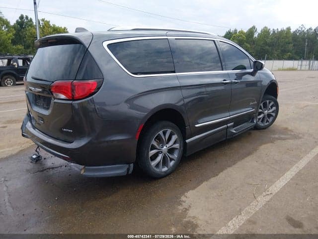 2018 CHRYSLER PACIFICA LIMITED 4