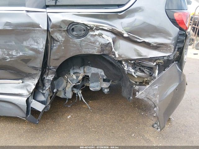2018 CHRYSLER PACIFICA LIMITED 6