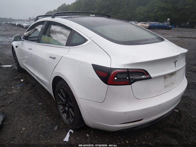 2020 TESLA MODEL 3 3