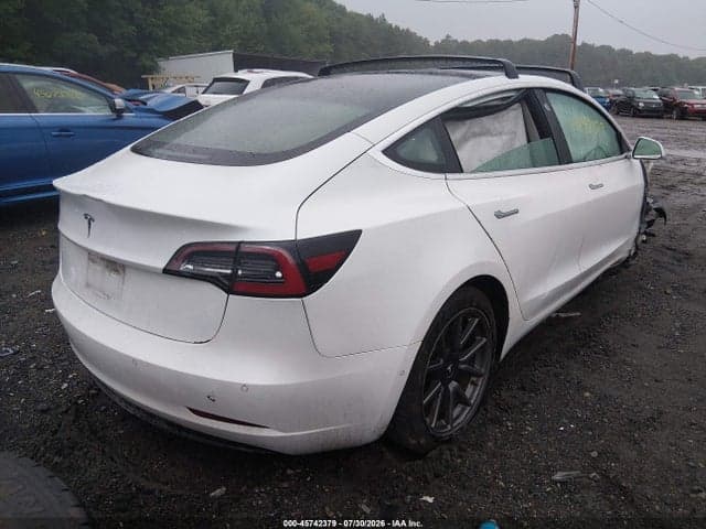 2020 TESLA MODEL 3 4