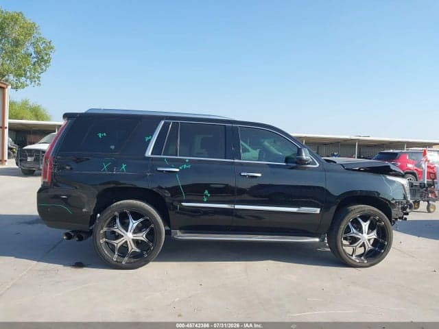 2017 CADILLAC ESCALADE LUXURY 14
