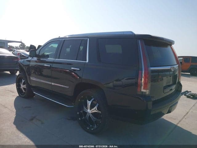 2017 CADILLAC ESCALADE LUXURY 3