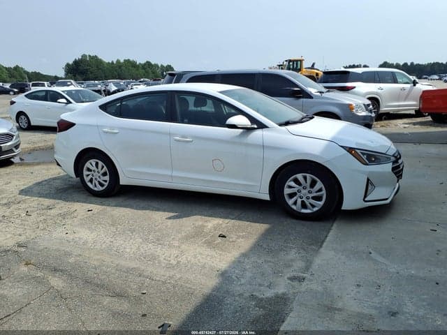 2020 HYUNDAI ELANTRA SE 13