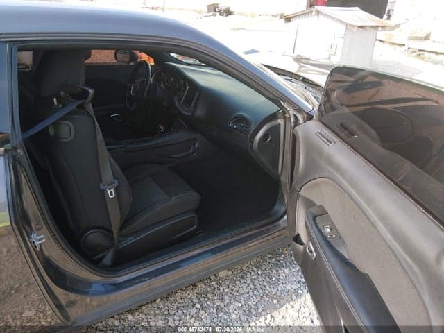 2021 DODGE CHALLENGER SXT 5