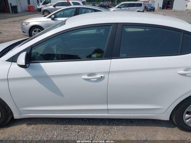 2020 HYUNDAI ELANTRA SE 14