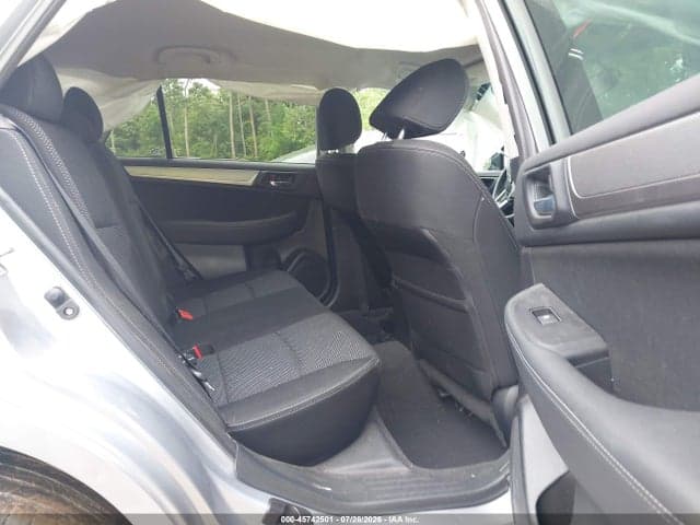 2017 SUBARU OUTBACK 2.5I PREMIUM 8