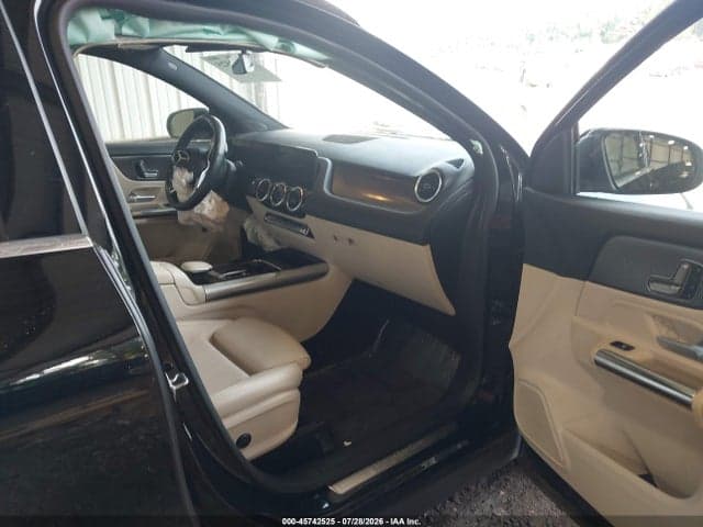 2021 MERCEDES-BENZ GLA 250 5