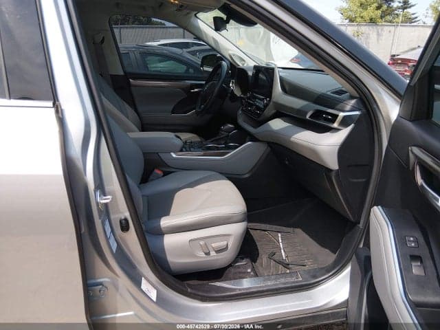 2020 TOYOTA HIGHLANDER PLATINUM 5