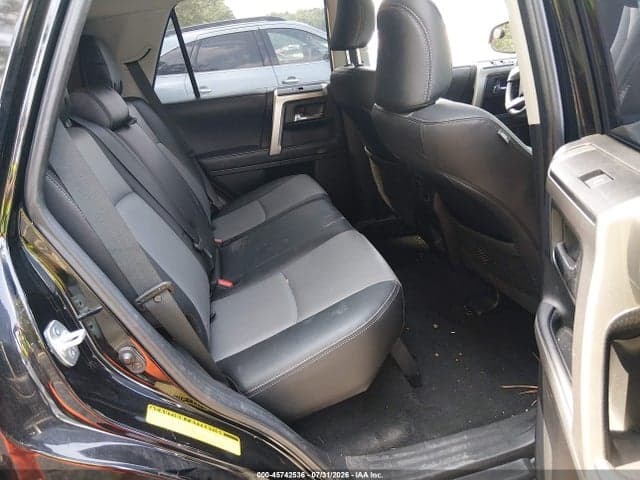 2020 TOYOTA 4RUNNER SR5 PREMIUM 8