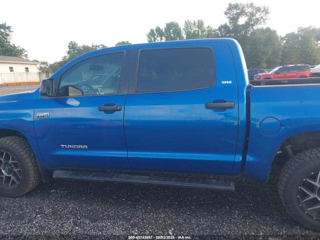 2017 TOYOTA TUNDRA SR5 5.7L V8 14