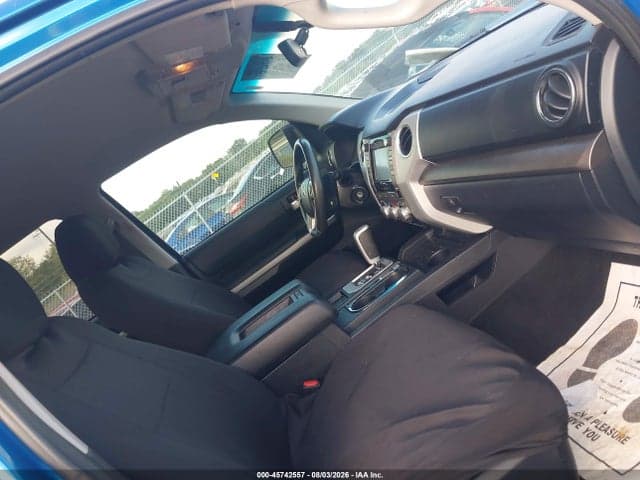 2017 TOYOTA TUNDRA SR5 5.7L V8 5