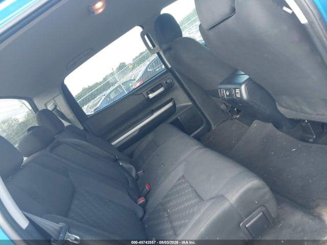 2017 TOYOTA TUNDRA SR5 5.7L V8 8