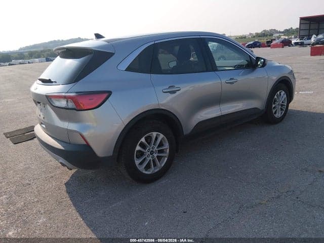 2021 FORD ESCAPE SE 4