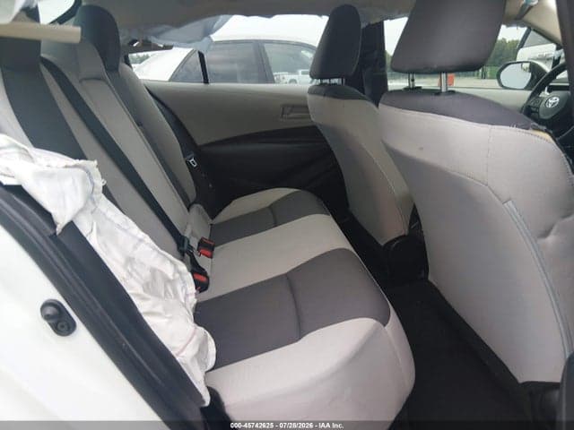 2025 TOYOTA COROLLA LE 8