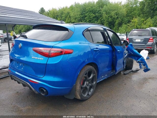 2022 ALFA ROMEO STELVIO VELOCE TI AWD 4
