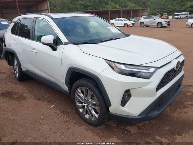 2022 TOYOTA RAV4 XLE PREMIUM 1