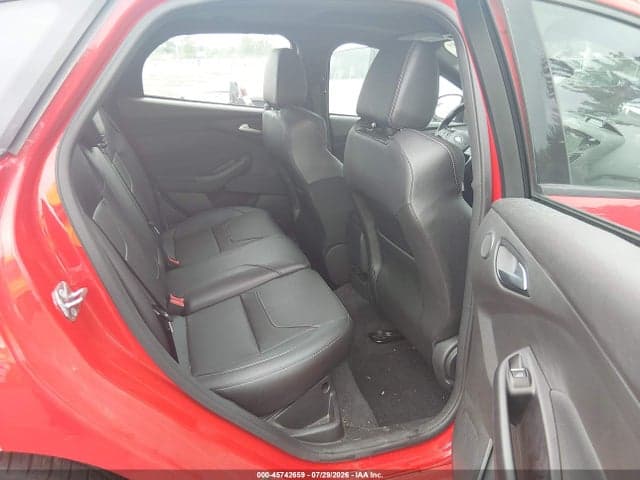 2017 FORD FOCUS 8