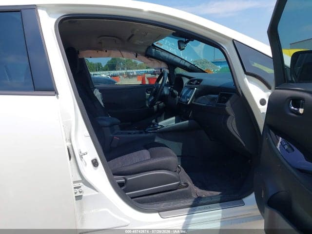 2023 NISSAN LEAF SV PLUS 60 KWH 5