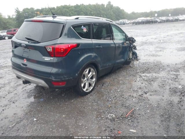 2019 FORD ESCAPE TITANIUM 4