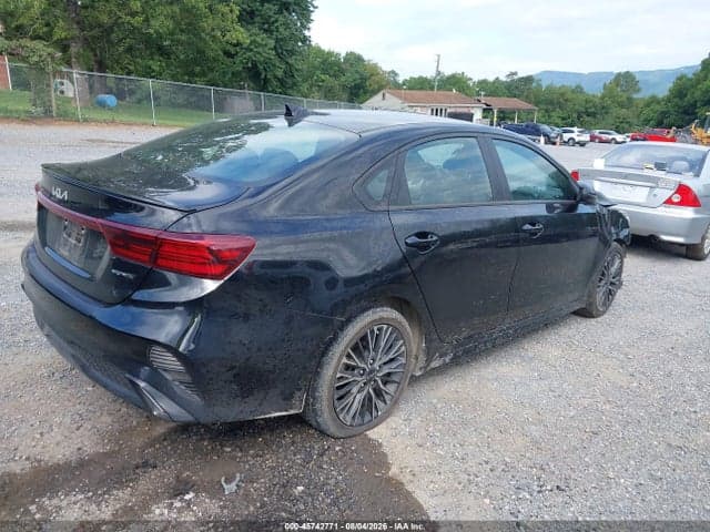 2023 KIA FORTE GT-LINE 4