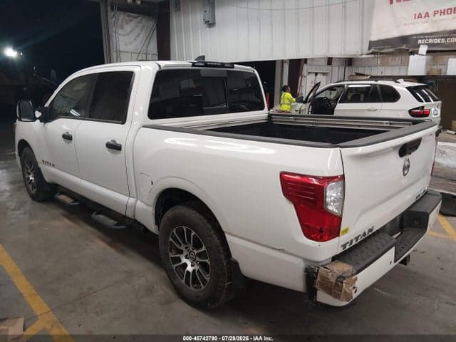 2022 NISSAN TITAN SV 4X4 3