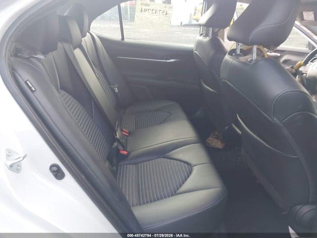 2022 TOYOTA CAMRY SE 8