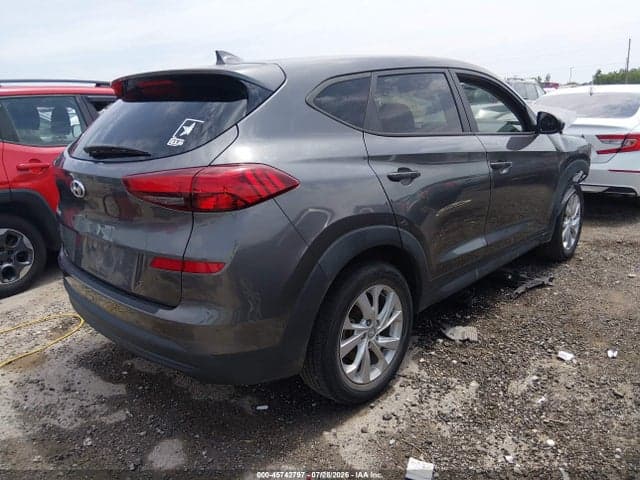 2020 HYUNDAI TUCSON SE 4