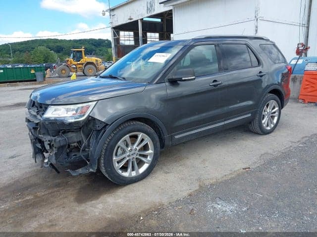 2019 FORD EXPLORER XLT 2