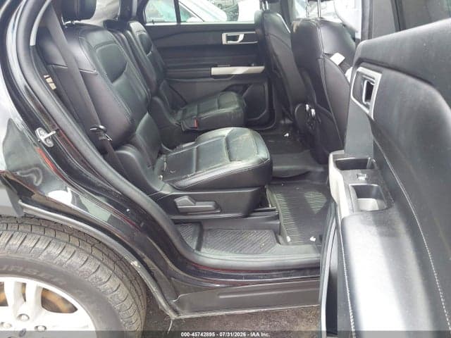 2021 FORD EXPLORER XLT 8