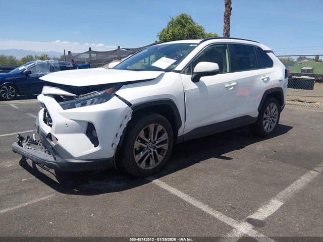 2020 TOYOTA RAV4 XLE PREMIUM 2