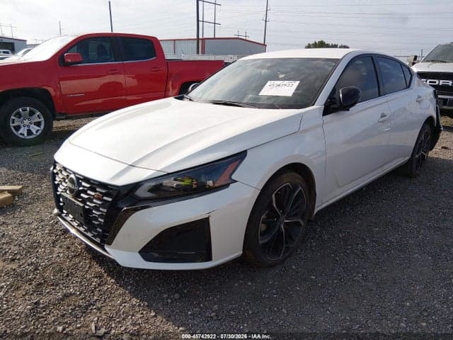2023 NISSAN ALTIMA SR INTELLIGENT AWD 2
