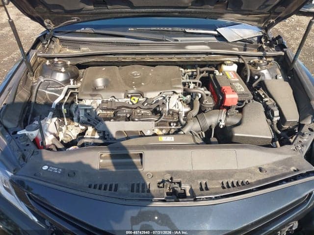 2018 TOYOTA CAMRY SE 10