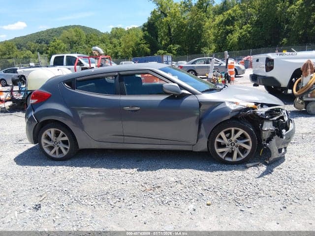2017 HYUNDAI VELOSTER 13