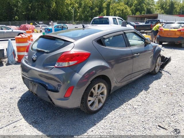 2017 HYUNDAI VELOSTER 4