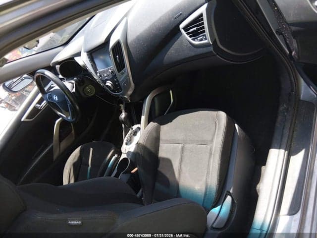 2017 HYUNDAI VELOSTER 5