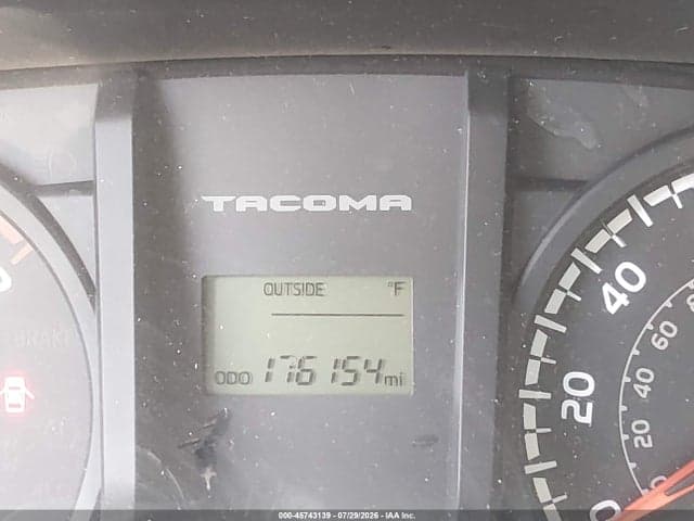 2017 TOYOTA TACOMA SR 15