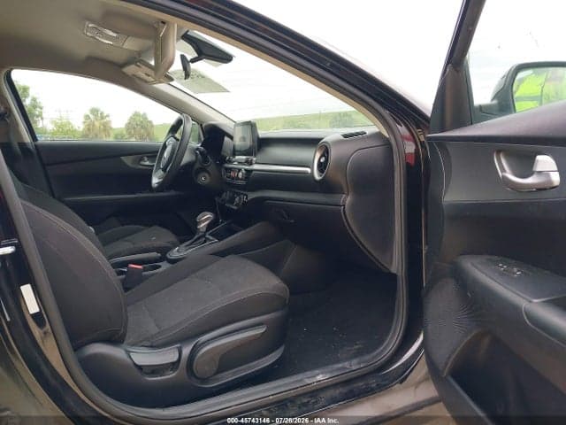 2019 KIA FORTE LXS 5