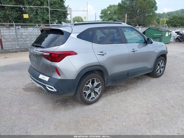 2022 KIA SELTOS EX 4
