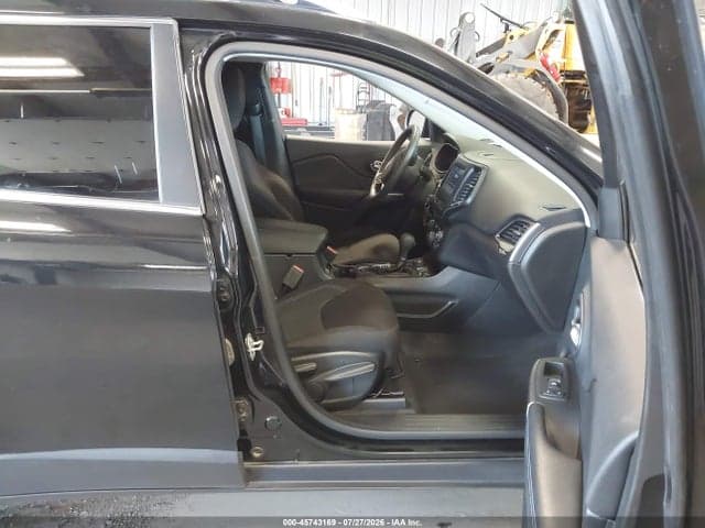 2019 JEEP CHEROKEE LATITUDE 4X4 5