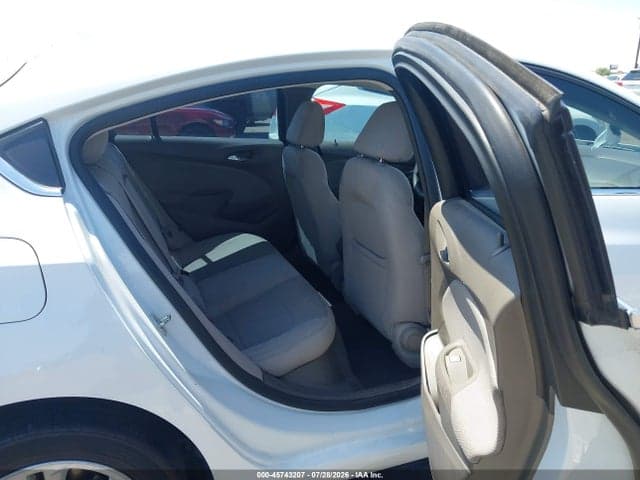 2018 CHEVROLET CRUZE LT AUTO 8