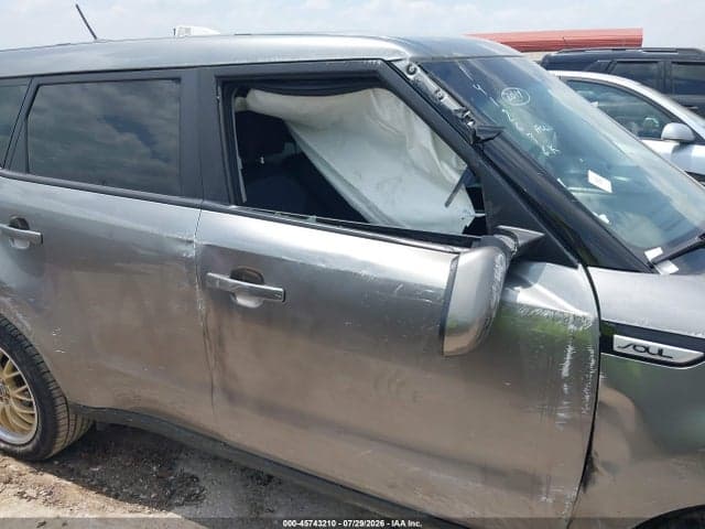 2019 KIA SOUL + 6