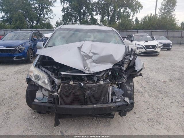 2017 TOYOTA SIENNA LE 8 PASSENGER 12
