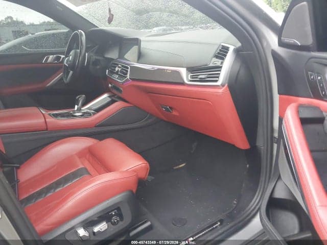 2022 BMW X6 M 5