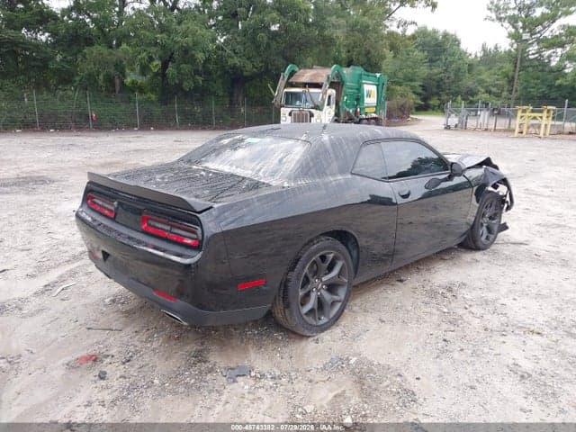 2020 DODGE CHALLENGER SXT 4